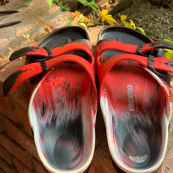 Birkenstock Red and Black Men's Sandals - Picture 2 of 4